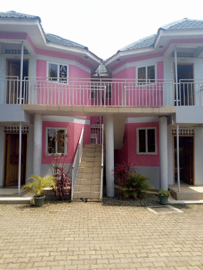 Rest&Restoration Hotel&Gardens Mbale Exterior foto