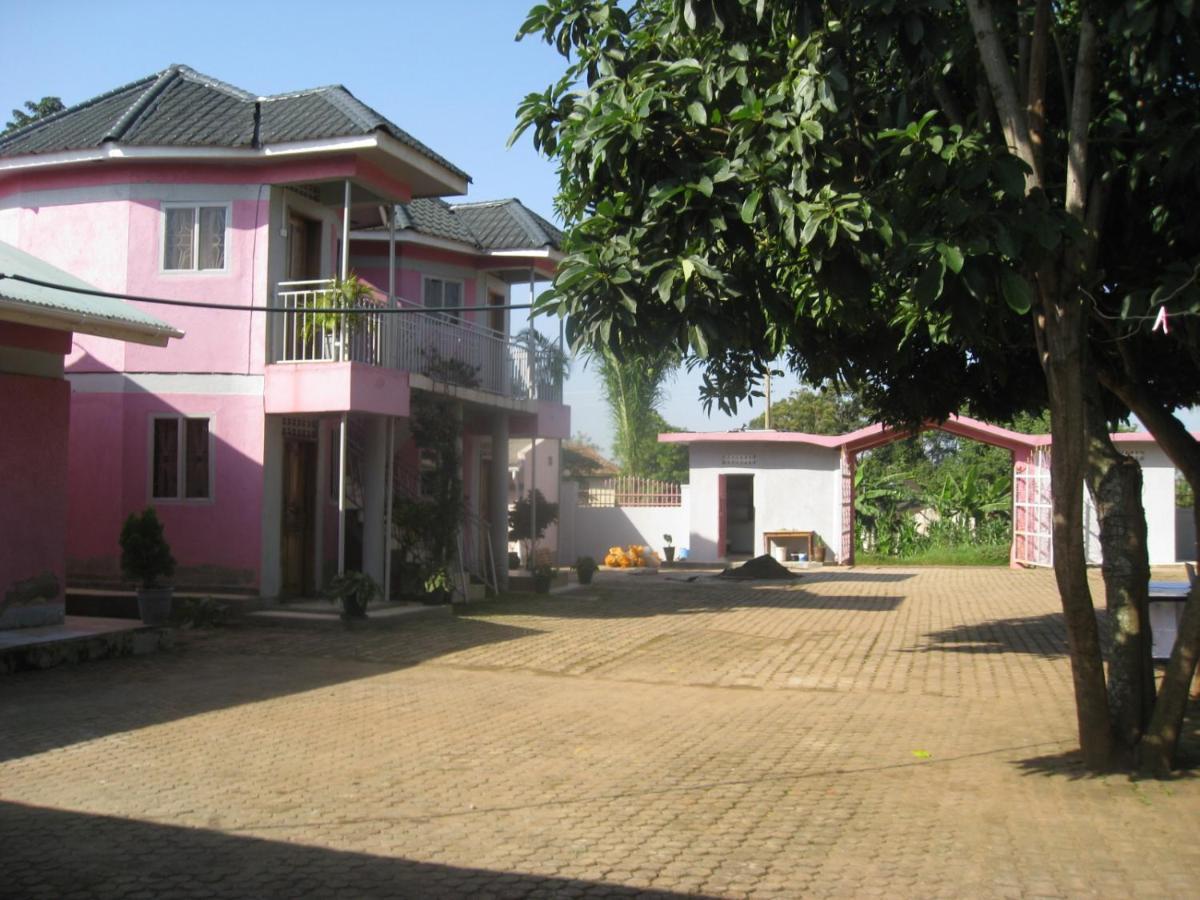 Rest&Restoration Hotel&Gardens Mbale Exterior foto